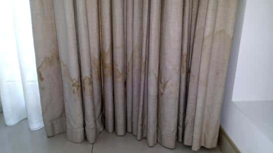How To Wash Very Dirty Curtains?